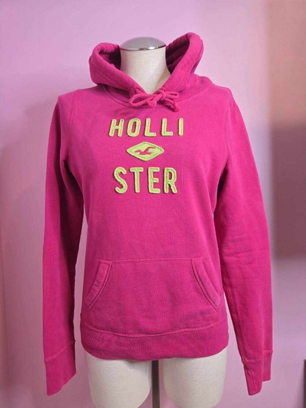 Hollister Women's Pink Pullover Hoodie